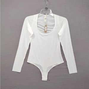 SKIMS NWT Essential Long-sleeved Scoop Neck Thong Bodysuit in Marble